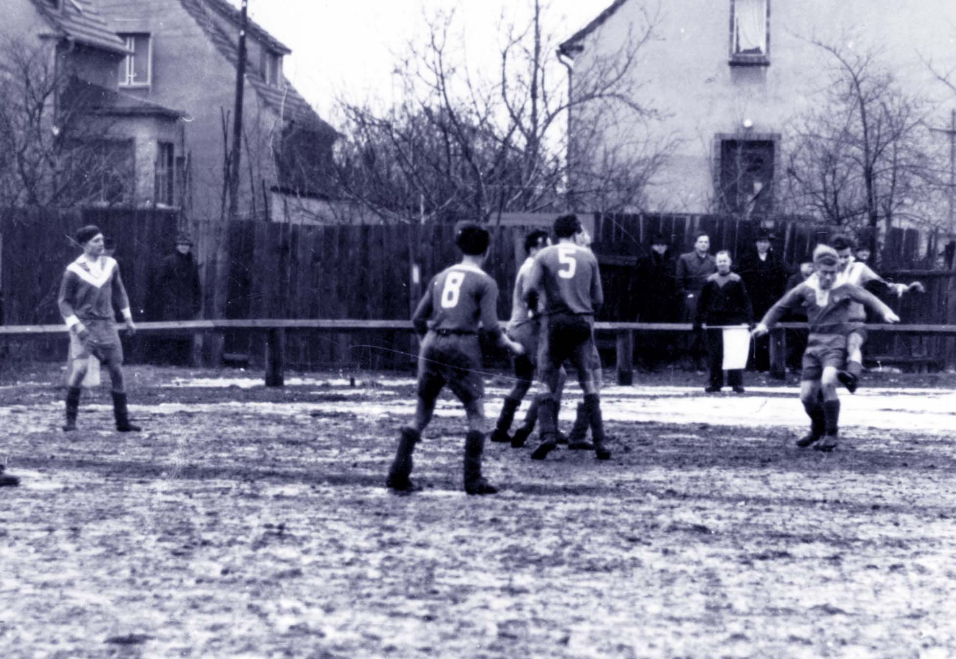 Heimspiele waren Kampfspiele auf schlechtem Untergrund.