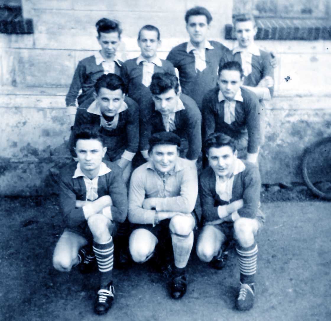 Jugend der BSG Motor Ost vor dem Auswärtsspiel in Biehla